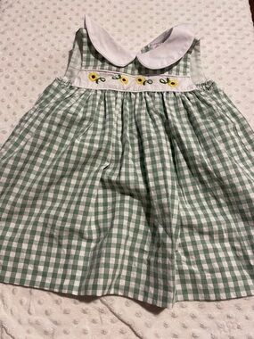 Green Gingham Sunflower Smocked Peter Pan Dress - Kids